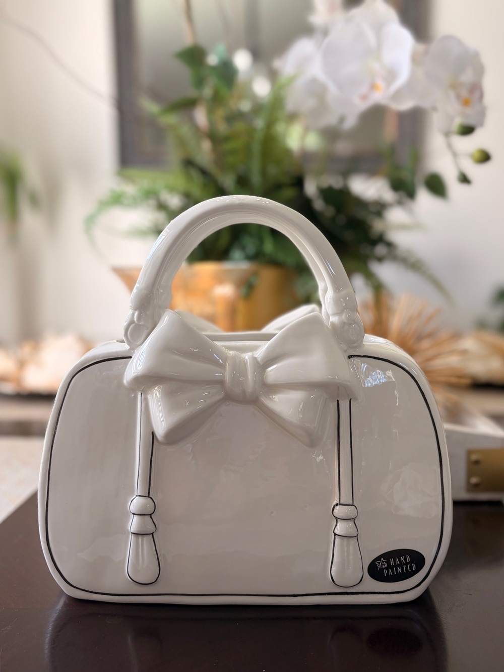 LAST ONE!!Hand-Painted Ceramic Bow Accent White Women's Bag Décor-Large 10”x 10” - Picture 4 of 9